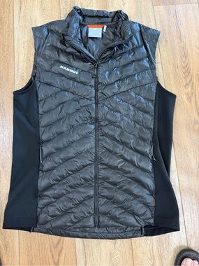 Mammut Insulated Vest - XL -Mens
